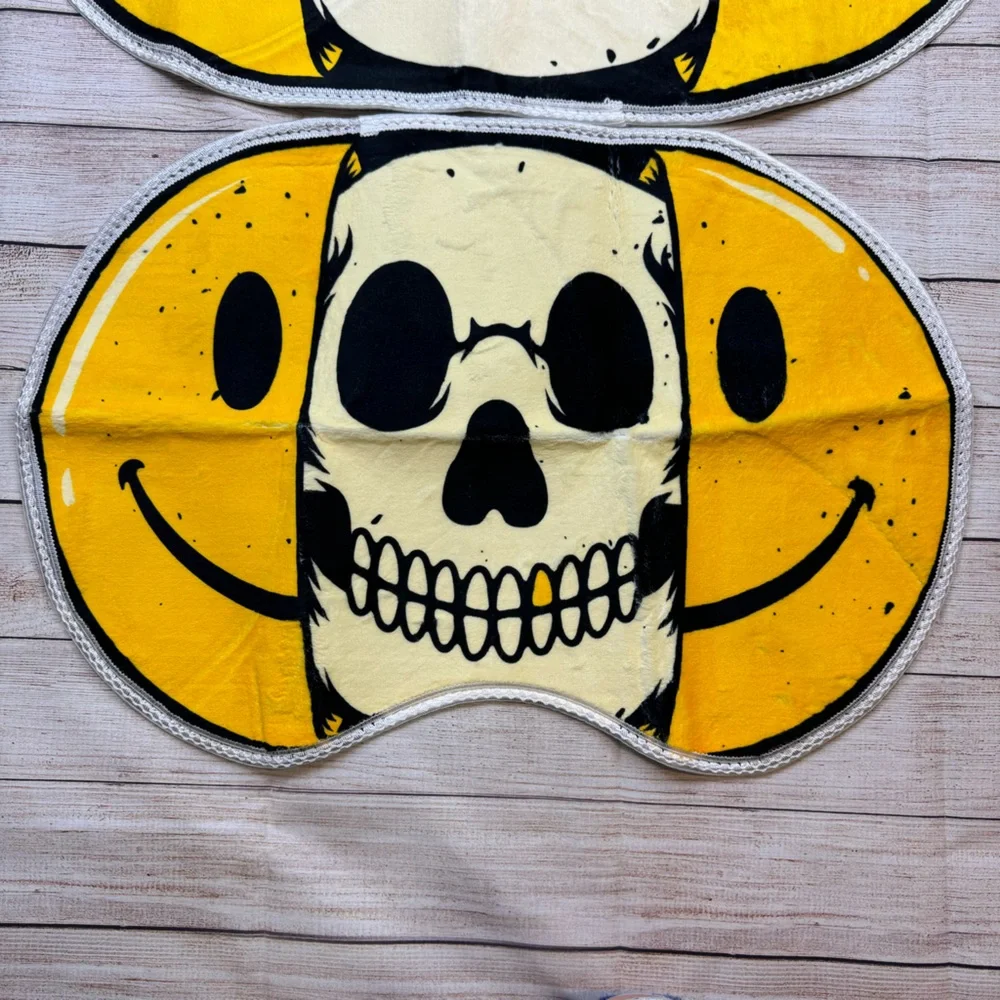 Set of 2 Smiling Skull Print Pattern Bath Rugs Art Microfiber Tufted Non-Slip